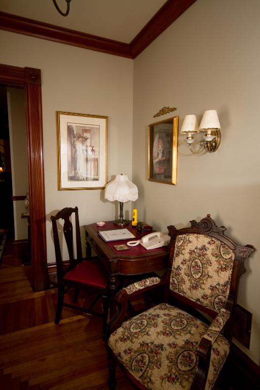 Victoria's Historic Inn Wolfville Cameră foto